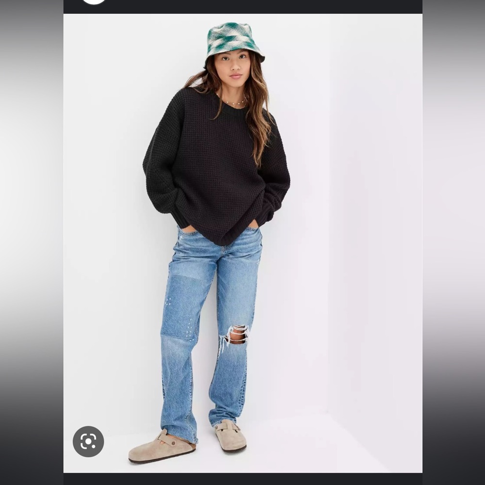 American Eagle Women’s Black Waffle Knit Oversized Sweatshirt